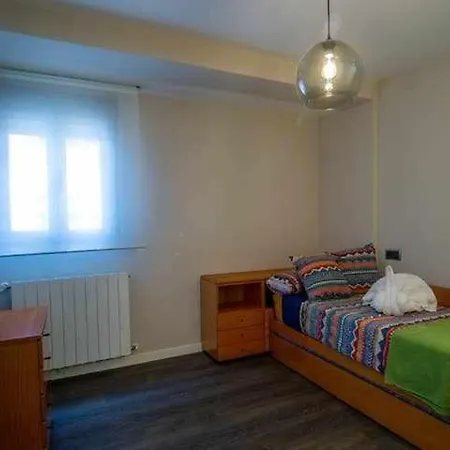 La Farola Apartament *